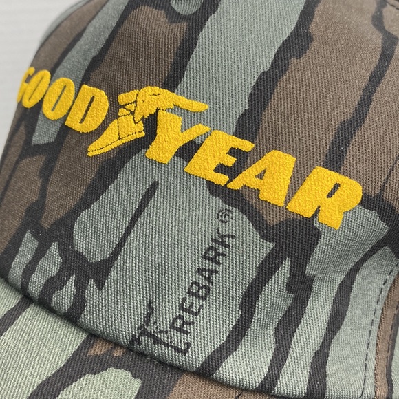 Vintage Good Year Trebark Camo Trucker Snapback Hat - Picture 7 of 7